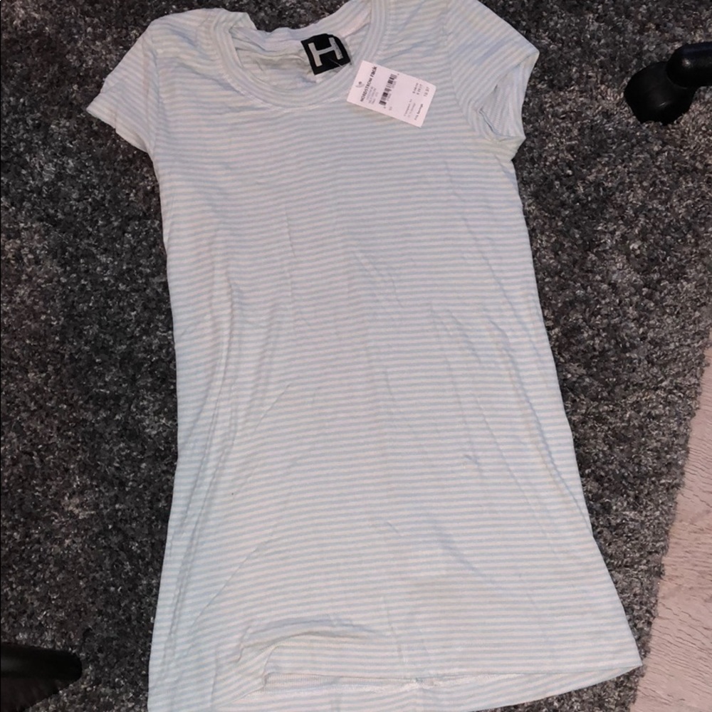 Brand new Tee